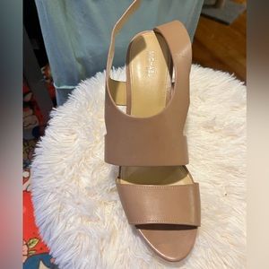 Micheal Kors tan heeled sandals